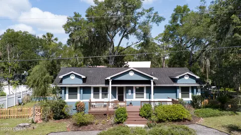 102 Ridge Blvd, Deland, FL 32724