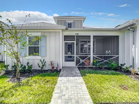 338 Parrot Ln, Daytona Beach, FL 32124