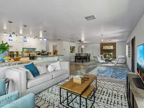 130 E Palm Way, Edgewater, FL 32132 photo 18