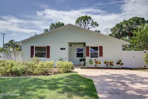 1055 Beulah Dr, Edgewater, FL 32132