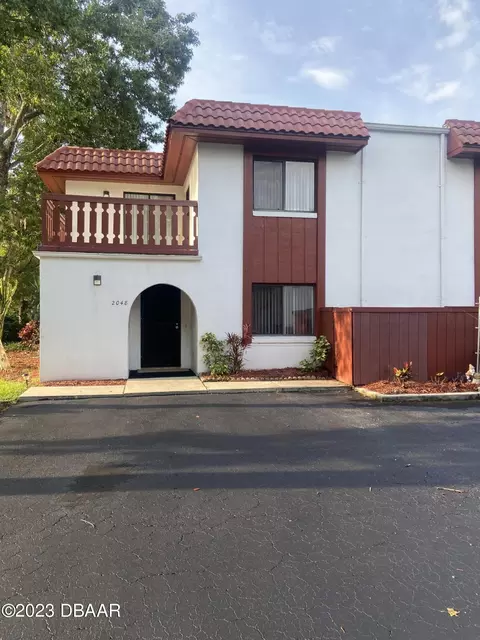 2048 Oak Meadow Cir, South Daytona, FL 32119