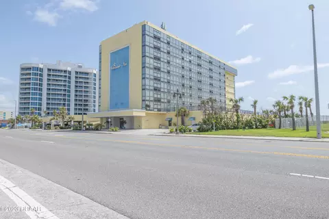 1909 S Atlantic Ave #104, Daytona Beach Shores, FL 32118
