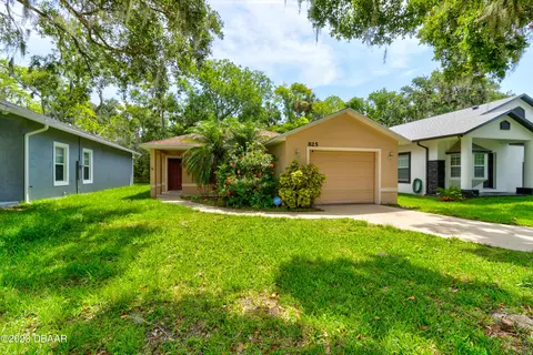 825 Valencia Ave, Daytona Beach, FL 32114