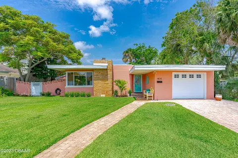 1615 N Oleander Ave, Daytona Beach, FL 32118