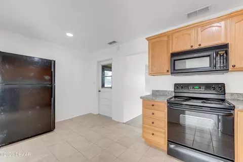 33 Tropical Dr, Ormond Beach, FL 32176 photo 11