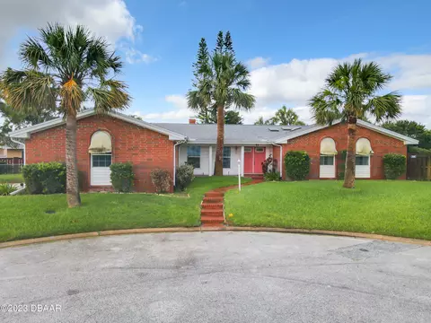 93 St Anne Cir, Ormond Beach, FL 32176