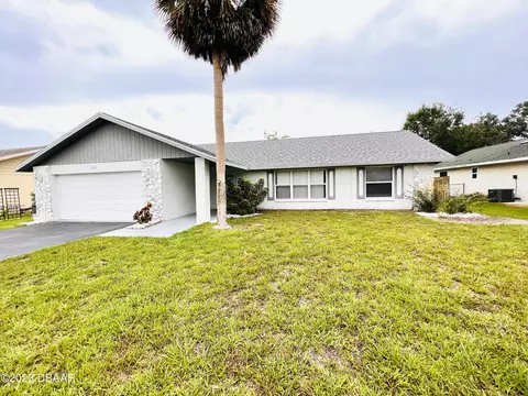 4655 Hidden Lake Dr, Port Orange, FL 32129