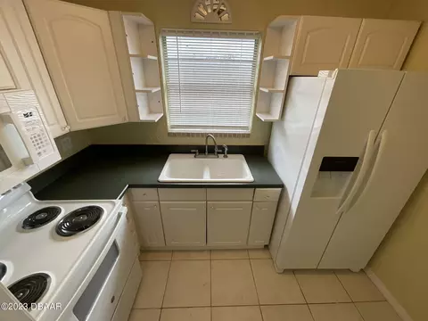 204 Lynnhurst Dr, Ormond Beach, FL 32176 photo 11