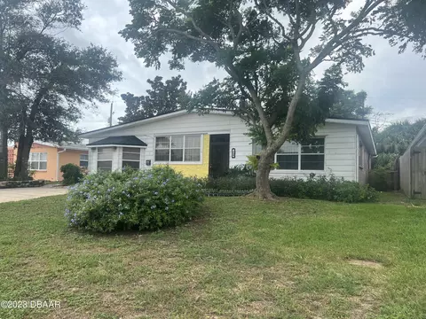 204 Lynnhurst Dr, Ormond Beach, FL 32176 photo 2