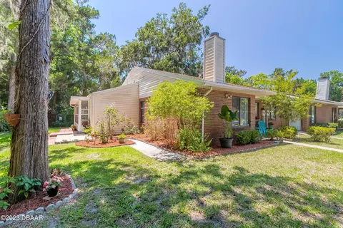 1500 Heritage Ln, Holly Hill, FL 32117