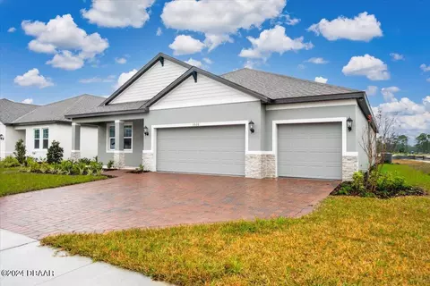 1026 Scramble Dr, Daytona Beach, FL 32124