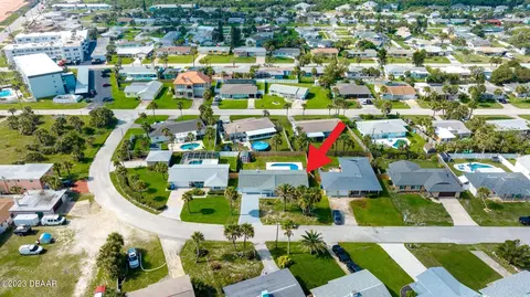 8 Ocean Crest Dr, Ormond Beach, FL 32176 photo 3