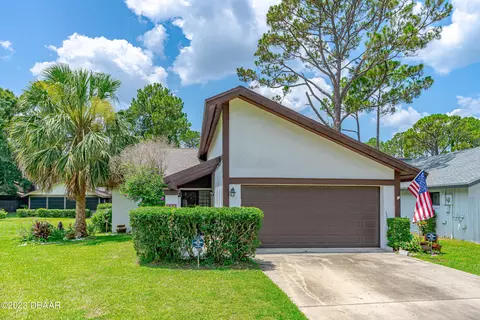 100 Sea Island Cir, Daytona Beach, FL 32114