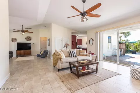 8 Driftway Ter, Flagler Beach, FL 32136 photo 9