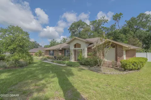 1600 Kinnan Trl, Deland, FL 32720