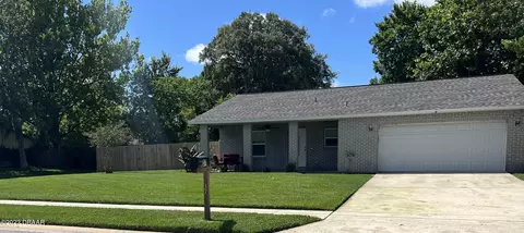 37 Laurel Oaks Cir, Ormond Beach, FL 32174