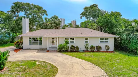 2103 S Halifax Dr, Daytona Beach, FL 32118