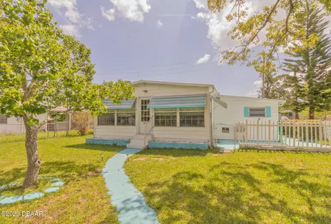 5241 Pineland Ave, Port Orange, FL 32127