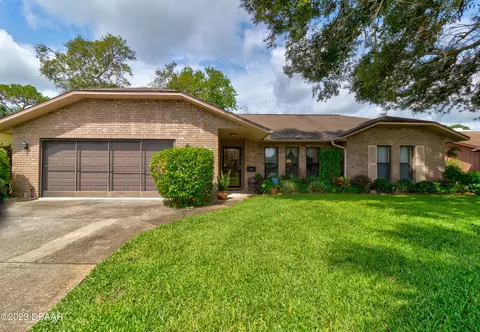 2720 Sabal Palm Dr, Edgewater, FL 32141