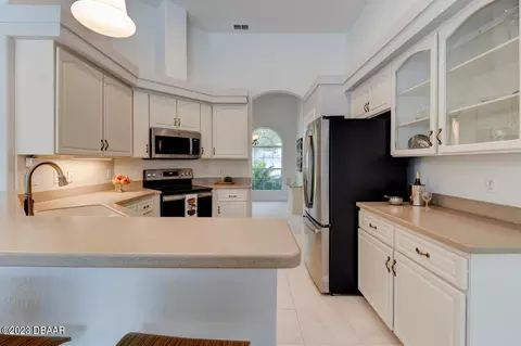 1407 Dolph Cir, Ormond Beach, FL 32174 photo 10