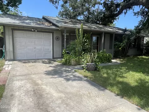 453 Wales Ave, Port Orange, FL 32127