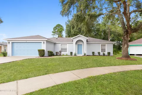 6 Starling Dr, Daytona Beach, FL 32117