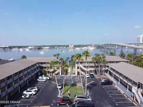 415 N Halifax Ave #213, Daytona Beach, FL 32118