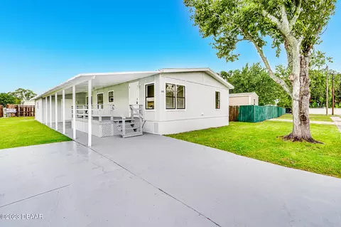 240 Sand Pebble Cir, Port Orange, FL 32129