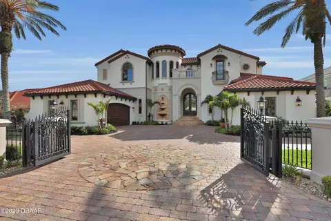 66 John Anderson Dr, Ormond Beach, FL 32176 photo 2