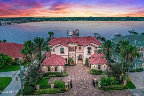 66 John Anderson Dr, Ormond Beach, FL 32176