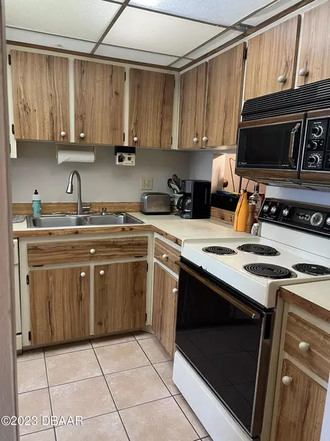640 N Nova Rd #204, Ormond Beach, FL 32174 photo 3