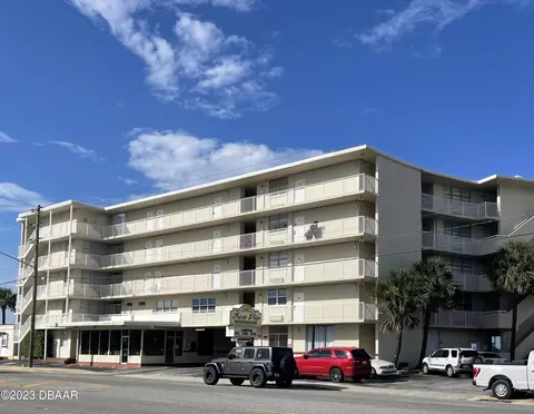 1233 S Atlantic Ave #112, Daytona Beach, FL 32118
