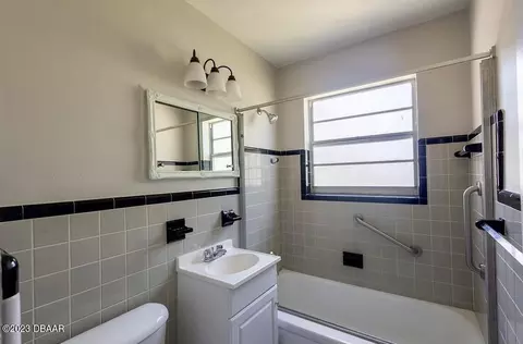 94 Hernandez Ave, Ormond Beach, FL 32174 photo 9