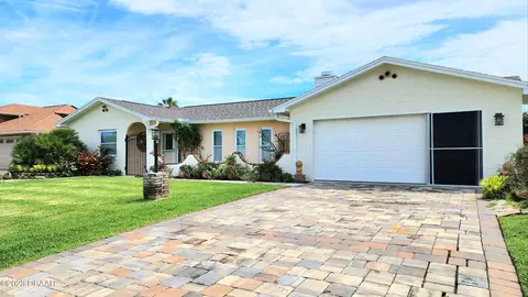 7 Sea Hawk Dr, Ormond Beach, FL 32176
