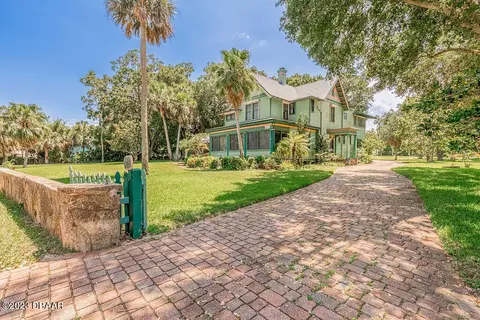 573 Rockledge Dr, Rockledge, FL 32955 photo 3
