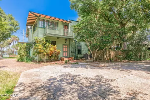 573 Rockledge Dr, Rockledge, FL 32955 photo 4