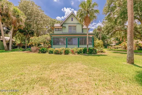 573 Rockledge Dr, Rockledge, FL 32955