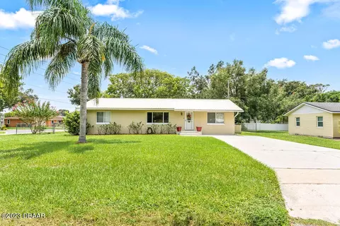 714 E Kentucky Ave, Deland, FL 32724