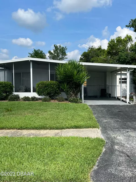 104 Barefoot Trl, Port Orange, FL 32129