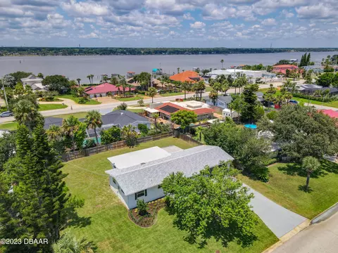 774 Peninsula Dr, Ormond Beach, FL 32176 photo 2