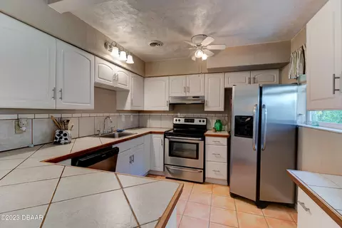 38 Oakview Cir, Ormond Beach, FL 32176 photo 6