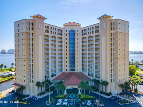2801 S Ridgewood Ave #602, South Daytona, FL 32119