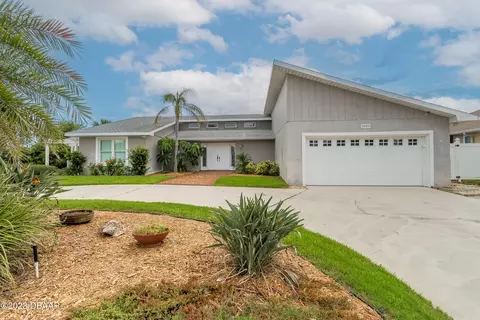 3559 John Anderson Dr, Ormond Beach, FL 32176