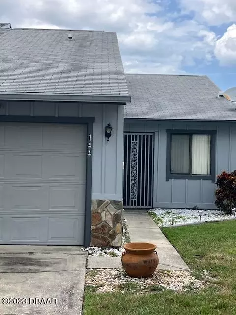 144 Cedarwood Village Cir, Daytona Beach, FL 32119
