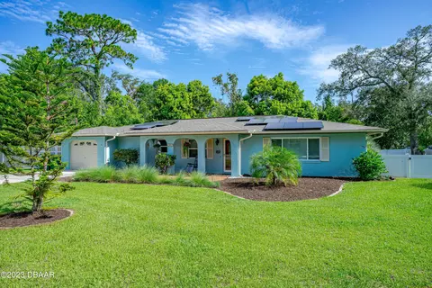 1001 E Michigan Ave, Deland, FL 32724