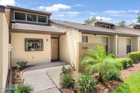 1240 Charter Oaks Cir, Holly Hill, FL 32117