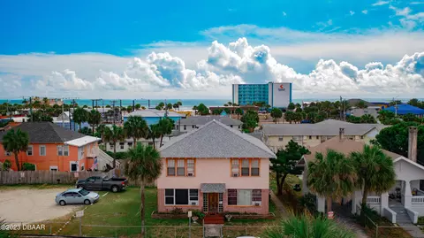 111 S Grandview Ave, Daytona Beach, FL 32118