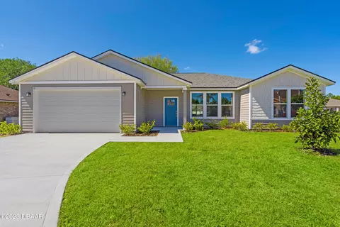 36 Pine Circle Dr, Palm Coast, FL 32164