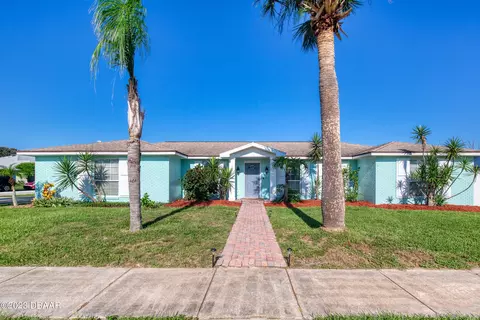 9 Tipperary Ln, Ormond Beach, FL 32176