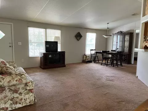 535 Keuka Rd, Interlachen, FL 32148 photo 7